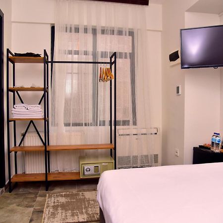 Mates Port Hotel Istanbul Bagian luar foto
