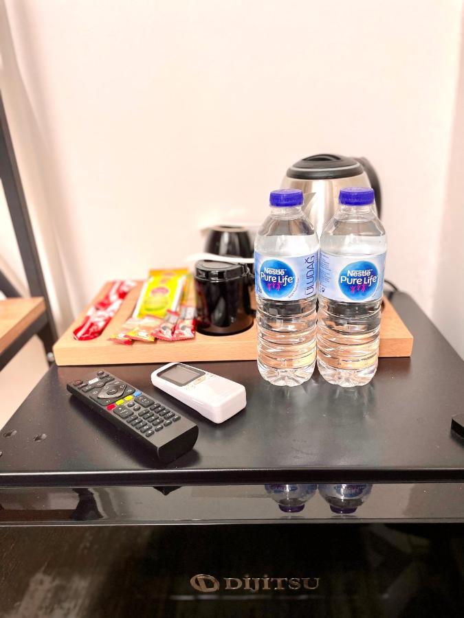Mates Port Hotel Istanbul Bagian luar foto