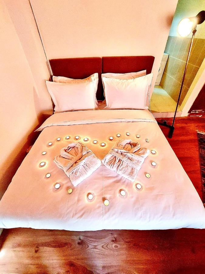 Mates Port Hotel Istanbul Bagian luar foto