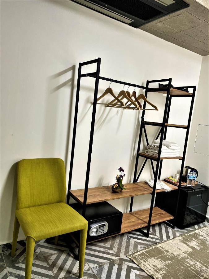 Mates Port Hotel Istanbul Bagian luar foto